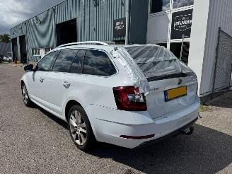 Skoda Octavia Combi 1.5 AUTOMAAT TSI Greentech Business Edition Plus picture 3
