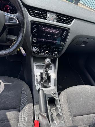 Skoda Octavia Combi 1.5 AUTOMAAT TSI Greentech Business Edition Plus picture 12