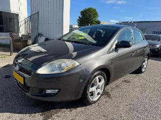 Coche accidentado Fiat Bravo 1.4 Active 2007/12