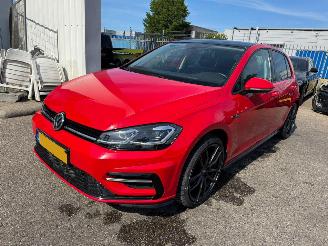 skadebil auto Volkswagen Golf 1.0 TSI Highline Business R 2018/3