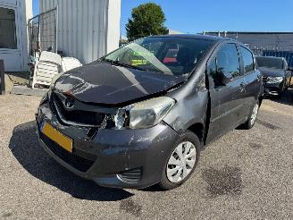 skadebil auto Toyota Yaris 1.0 VVT-i Aspiration 2012/2