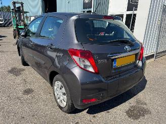 Toyota Yaris 1.0 VVT-i Aspiration picture 4