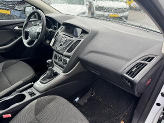 Ford Focus 1.0 EcoBoost Trend picture 14