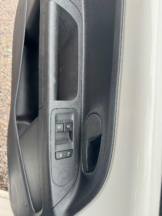 Volkswagen Up! 1.0 BMT up! beats picture 18
