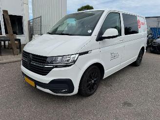 škoda dodávky Volkswagen Transporter 2.0 AUTOMAAT TDI L1H1 30 Bulli Dubbel Cabine 2023/2