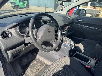 Peugeot 5008 1.6 VTI Blue Lease 7p picture 10