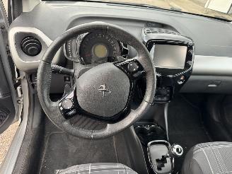 Peugeot 108 1.2 e-VTi AIIure automaat picture 9