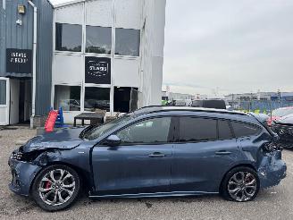 Schadeauto Ford Focus 1.0 EcoBoost Hybride ST Line Style 2022/6