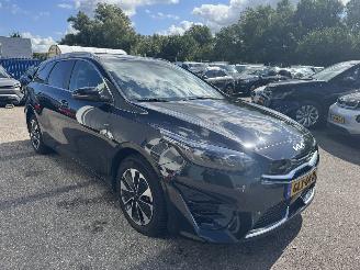 Auto incidentate Kia Ceed 1.6 GDI PHEV DynamicPlusLine 2024/9
