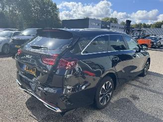 Kia Ceed 1.6 GDI PHEV DynamicPlusLine picture 5