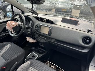 Toyota Yaris 1.5 VVT-I Active AUTOMAAT picture 16