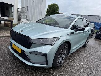 Damaged car Skoda Enyaq Vi 80 Sportline 2021/11