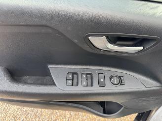 Kia Stonic 1.0 T.GDi MHEV DynamicLine picture 12