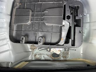 Renault Clio 1.0 TCe 90 Equilibre picture 18