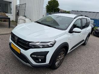 krockskadad bil auto Dacia Jogger 1.0 TCe 100 ECO-G Extreme 7p. Benzine/LPG 2023/1