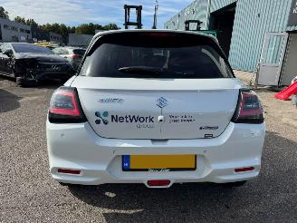 Suzuki Swift 1.2 Select Smart Hybrid picture 4