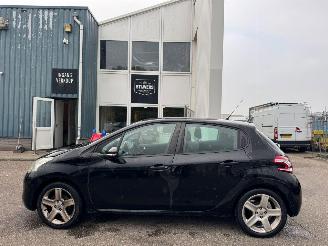 Peugeot 208 1.0 VTi Access picture 2