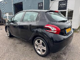 Peugeot 208 1.0 VTi Access picture 3