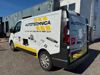 Nissan Primastar 2.0 dCi L1H1 Acenta picture 3