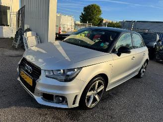 krockskadad bil auto Audi A1 Sportback 1.2 TFSI Admired 2013/12