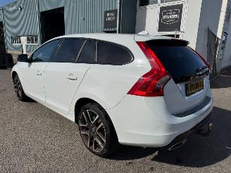 Volvo V-60 2.0 D4 Polar+ Dynamic picture 3