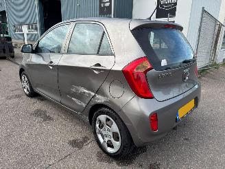 Kia Picanto 1.0 CVVT Comfort Pack picture 3