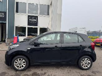 Kia Picanto 1.0 MPi DynamicLine picture 2