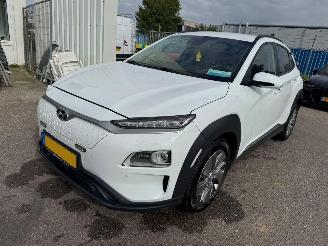 Schadeauto Hyundai Kona EV Limited 64 kWh 2020/12