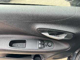 Fiat Punto Evo 1.4-16V Multiair Emotion picture 12