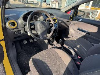 Opel Corsa 1.4-16V Color Edition picture 9