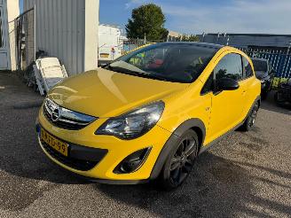 skadebil auto Opel Corsa 1.4-16V Color Edition 2013/3