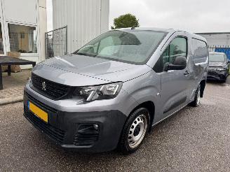 skadebil bedrijf Peugeot Partner 1.5 AUTOMAAT BlueHDI Premium 2019/11