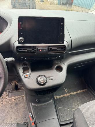 Peugeot Partner 1.5 AUTOMAAT BlueHDI Premium picture 11