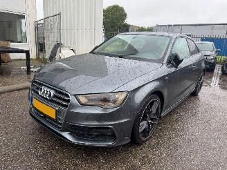 Vaurioauto  passenger cars Audi A3 1.8 TFSI Ambition Pro Line S 2013/4
