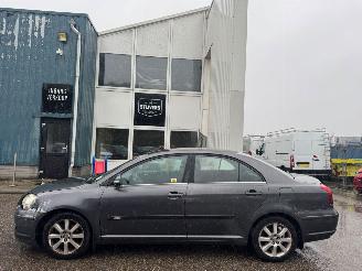 Toyota Avensis 1.8 VVTi Luna picture 3