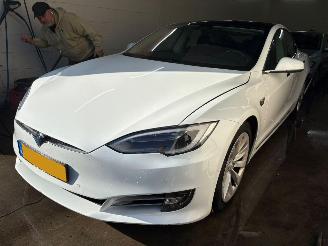 Auto incidentate Tesla Model S 75D Base 245 KW 2018/8