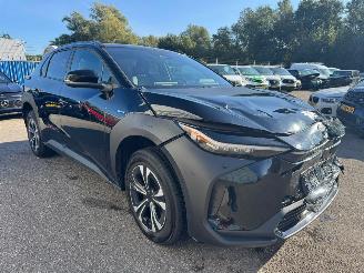 damaged passenger cars Toyota bZ4X Business Plus 71 kWh 2024/9