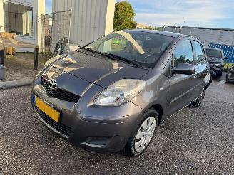 damaged passenger cars Toyota Yaris 1.3 AUTOMAAT VVTi Aspiration 2009/12