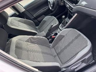Volkswagen Polo 1.0 TSI Highline picture 15