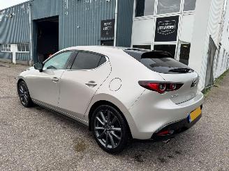 Mazda 3 2.5 e-SkyActiv-G M Hybrid 140 Exc-line Bns Edition picture 3