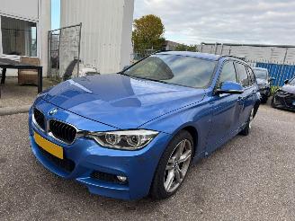 Vaurioauto  passenger cars BMW 3-serie Touring 320i  AUTOMAAT Corporate Lease High Executive 2018/1