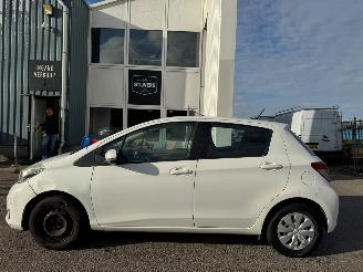 Toyota Yaris 1.0 VVT-i Aspiration picture 3