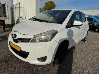 Voiture accidenté Toyota Yaris 1.0 VVT-i Aspiration 2012/2