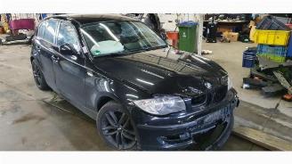 krockskadad bil bedrijf BMW 1-serie 1 serie (E87/87N), Hatchback 5-drs, 2003 / 2012 116i 2.0 16V 2011/3