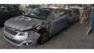 demontáž osobní automobily Peugeot 308 308 SW (L4/L9/LC/LJ/LR), Combi 5-drs, 2014 / 2021 1.2 12V e-THP PureTech 130 2015/5