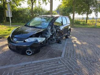 Vrakbiler auto Nissan Note Note (E11), MPV, 2006 / 2013 1.4 16V 2013/3