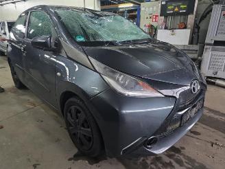 Toyota Aygo Aygo (B40), Hatchback, 2014 1.0 12V VVT-i picture 8