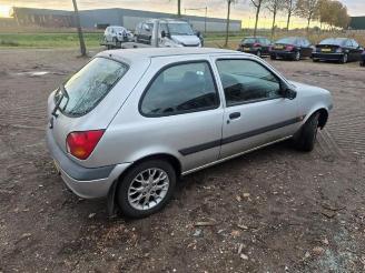 Vrakbiler auto Ford Fiesta Fiesta 4, Hatchback, 1995 / 2002 1.3i 2000/1