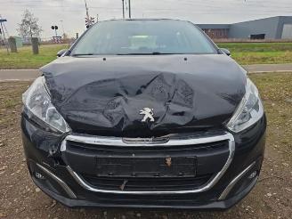 Coche siniestrado Peugeot 208 208 I (CA/CC/CK/CL), Hatchback, 2012 / 2019 1.2 Vti 12V PureTech 82 2016/4