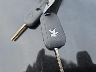 Peugeot 208 208 I (CA/CC/CK/CL), Hatchback, 2012 / 2019 1.2 Vti 12V PureTech 82 picture 24